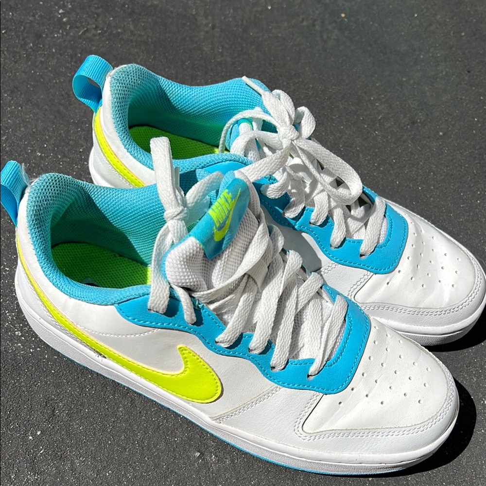 Boys 6.5 court nike sneakers neon yellow and blue. Worn a few times only